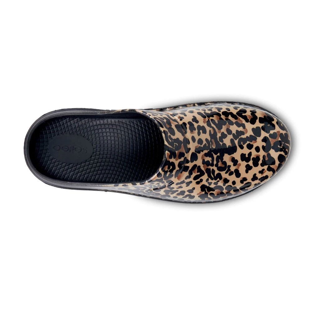'OOFOS' Women's OOcloog Luxe Pixel Clog - Black / Black Leopard 4 'OOFOS' Women's OOcloog Luxe Pixel Clog - Black / Black Leopard - Image 2